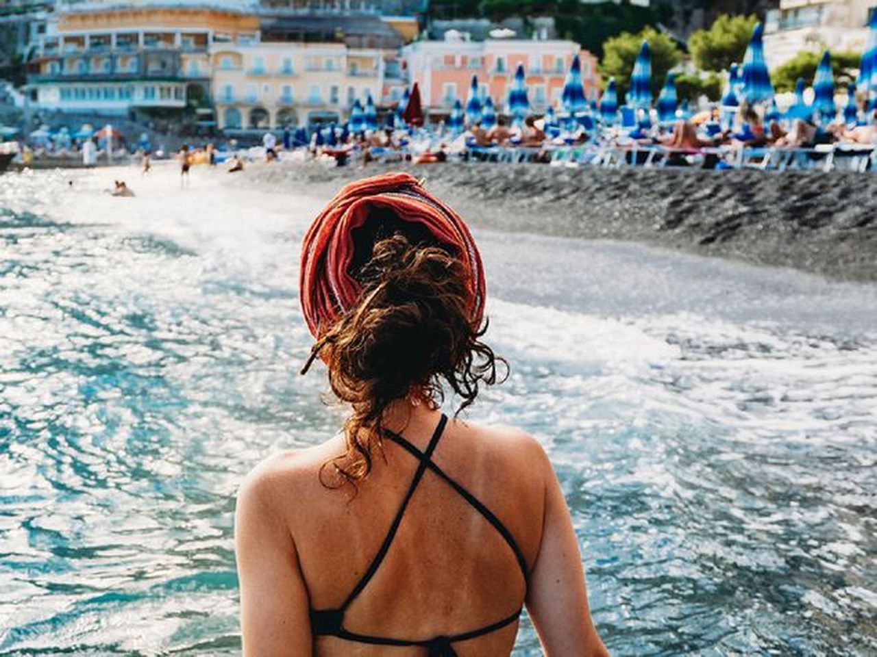 Dünyaca ünlü turizm merkezinde bikiniyle dolaşma yasağı geldi 2