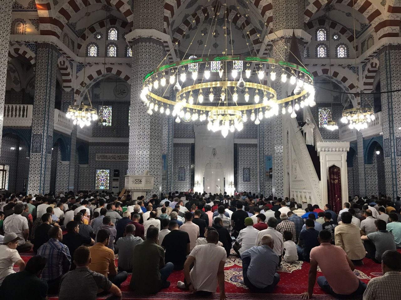 2 yıllık ara sona erdi: Türkiye'de ilk Kurban Bayramı namazı Iğdır’da kılındı 1