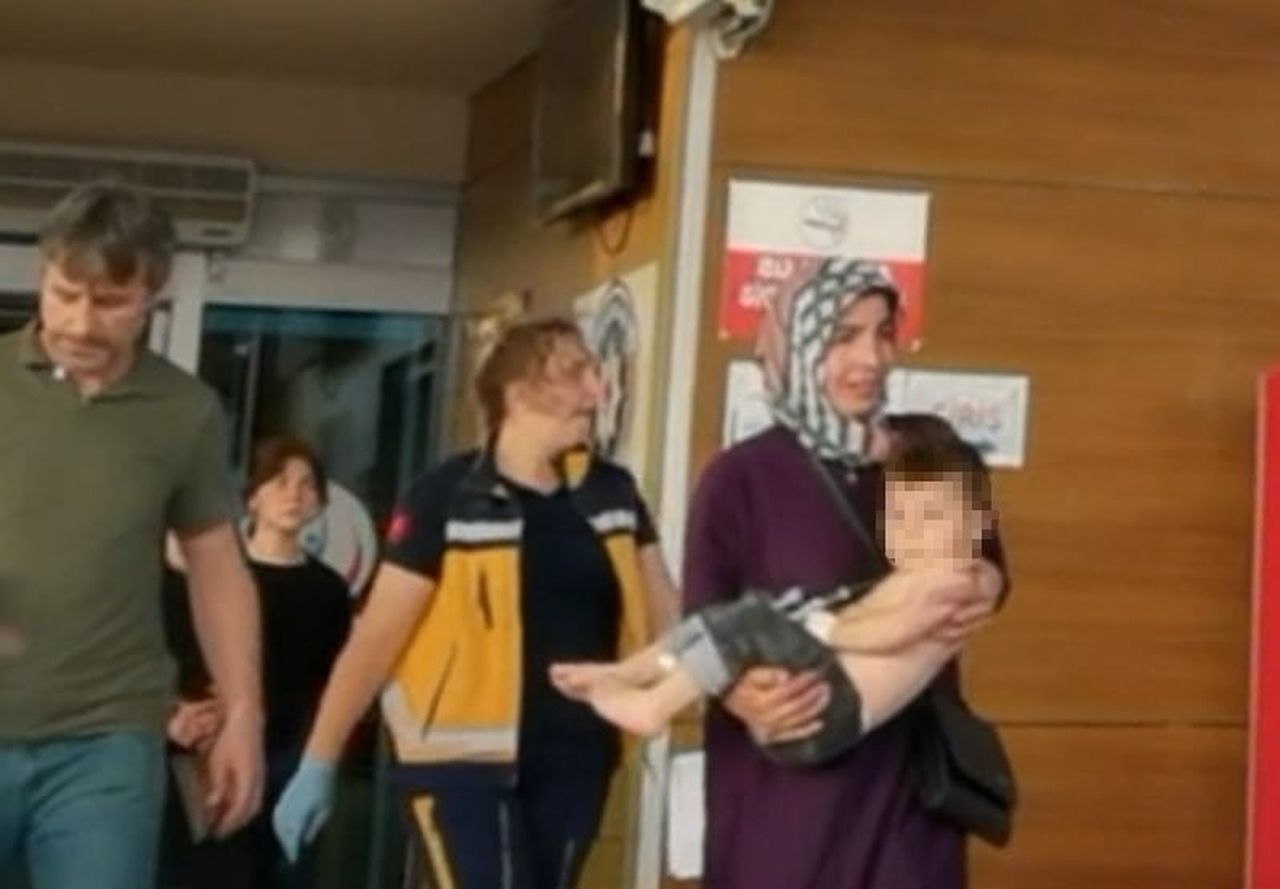 1 yaşındaki Yiğithan bebek çamaşır suyu içti 4