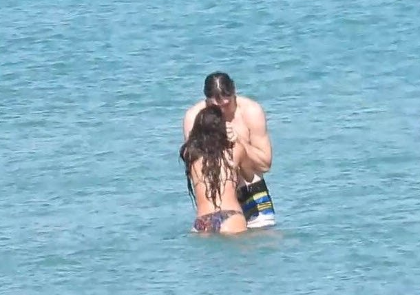 Ebru Şahin ile Cedi Osman aşklarının başladığı Çeşme'de balayı yapıyor 7
