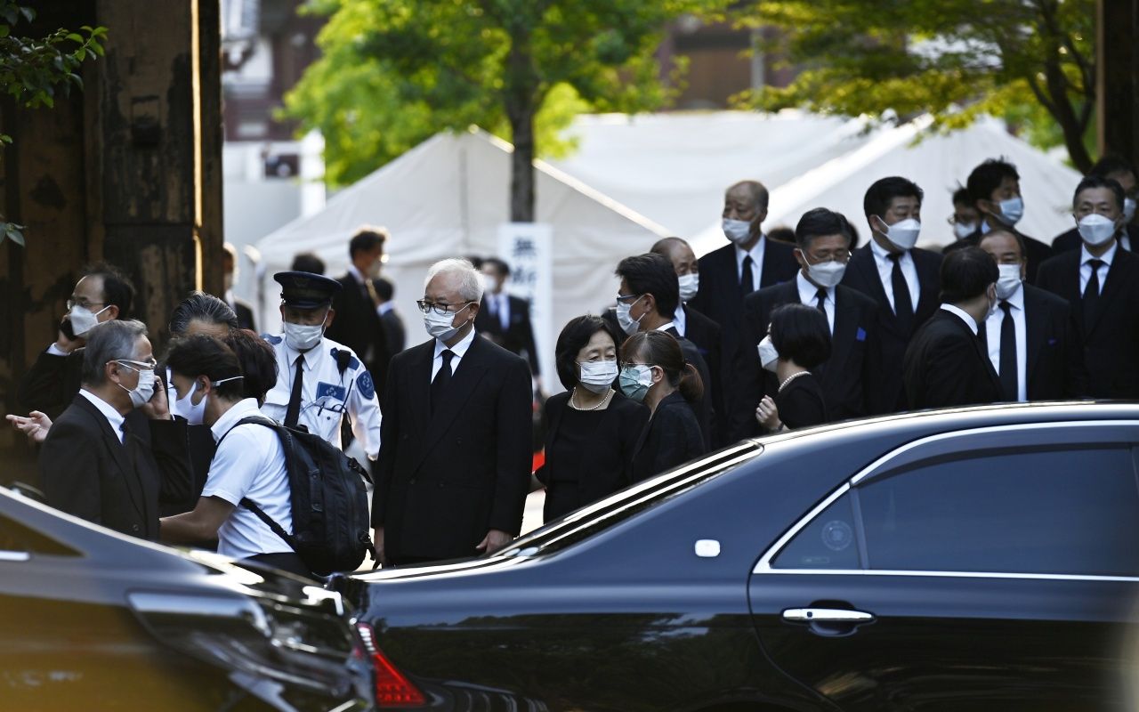 Suikasta uğrayan eski Japonya Başbakanı Abe Şinzo için cenaze töreni yapıldı 29
