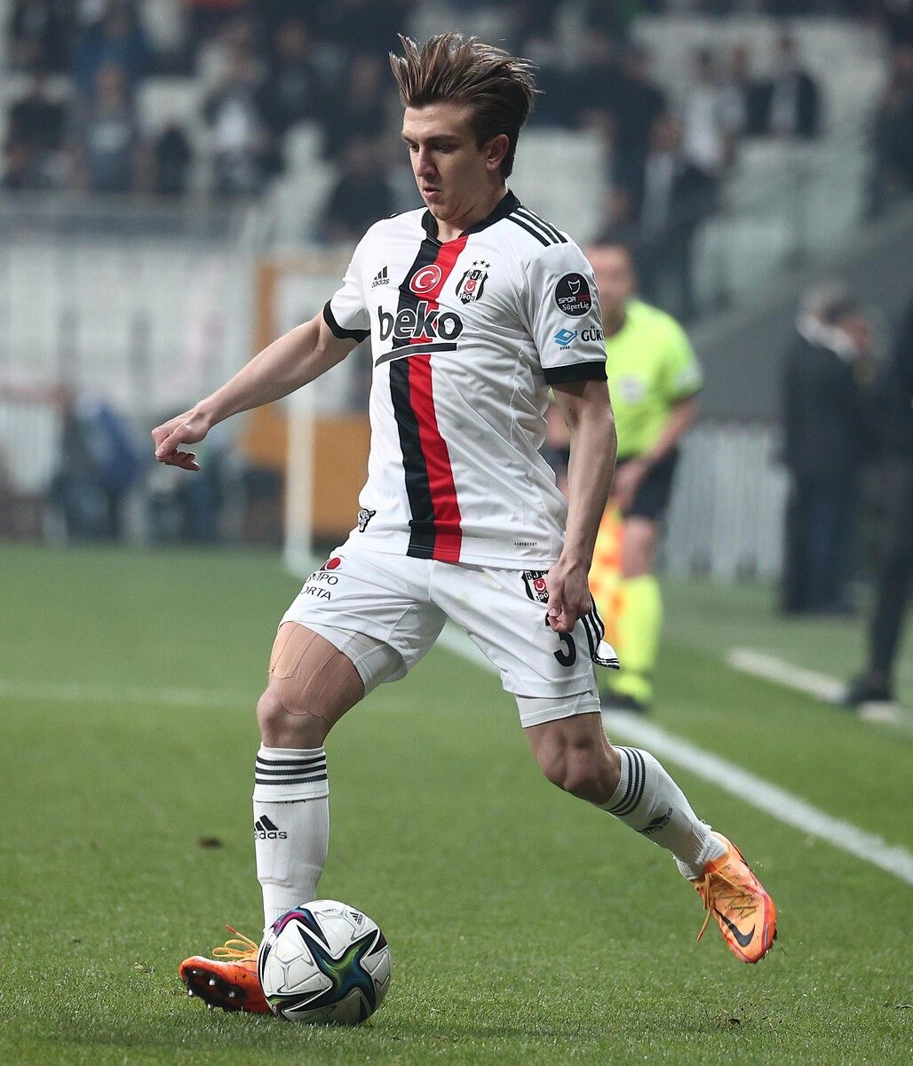 Beşiktaş'tan umutlu olduğunu söyleyen Ceyhun Kazancı transferlerle ilgili konuştu 13