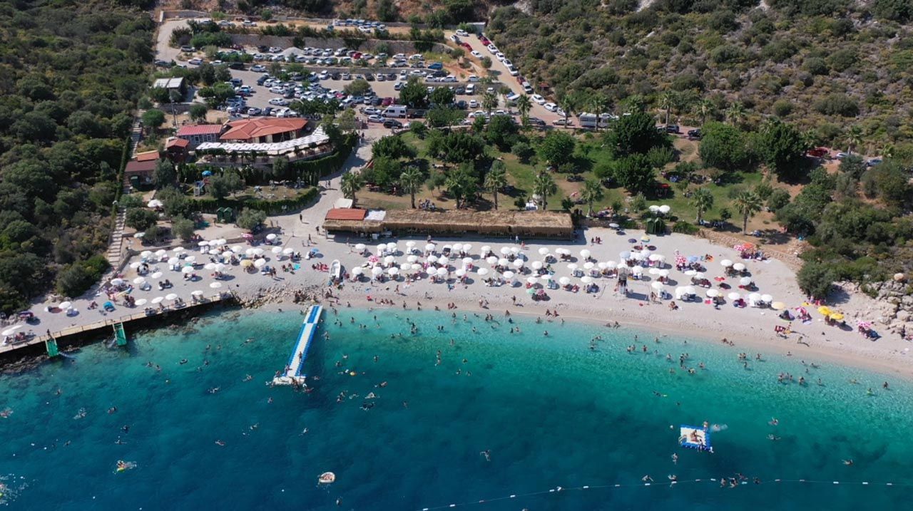 Bayram tatilinde turistlerin akınına uğradı. Nüfusu 4 katına çıktı 4