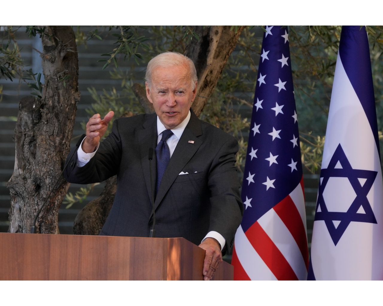 Biden, Orta Doğu ziyaretinin ilk durağı olan İsrail'de C.Başkanı Herzog ile bir araya geldi 2