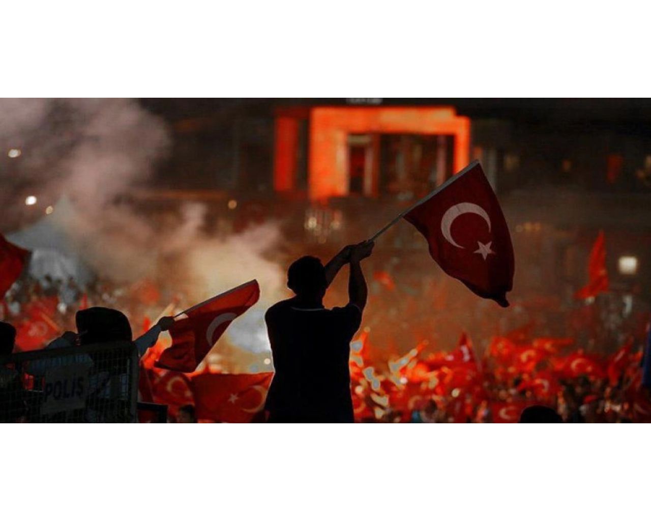 Türkiye genelinde ve yurt dışında 15 Temmuz Destanı'nın 6. yılında 9 bin etkinlik! Tüm camilerden sela okunacak 20