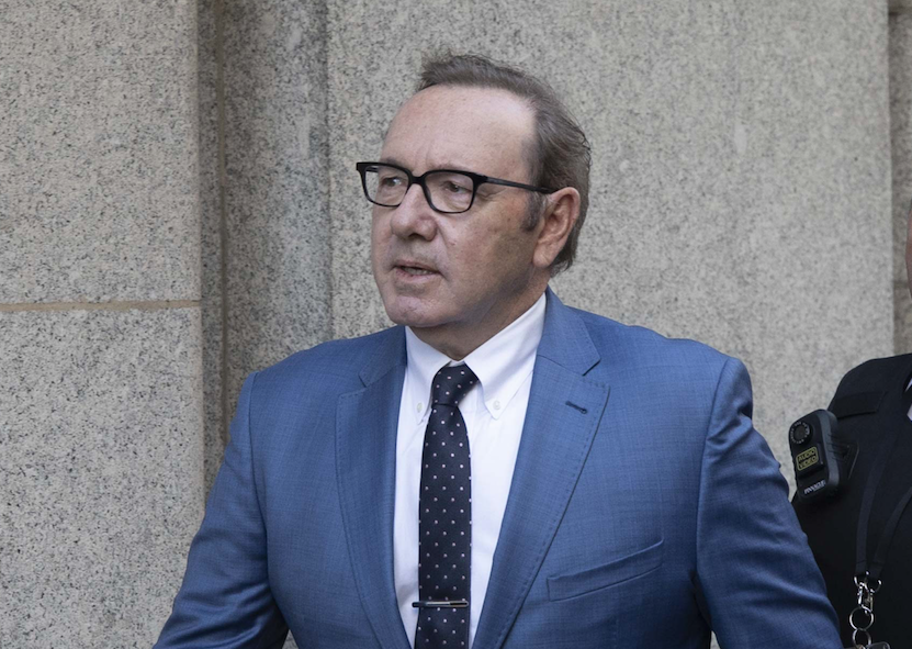 Cinsel tacizle suçlanan Oscar ödüllü aktör Kevin Spacey hakim karşısına çıktı 4