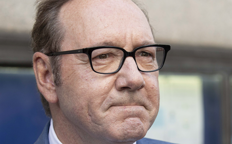 Cinsel tacizle suçlanan Oscar ödüllü aktör Kevin Spacey hakim karşısına çıktı 2