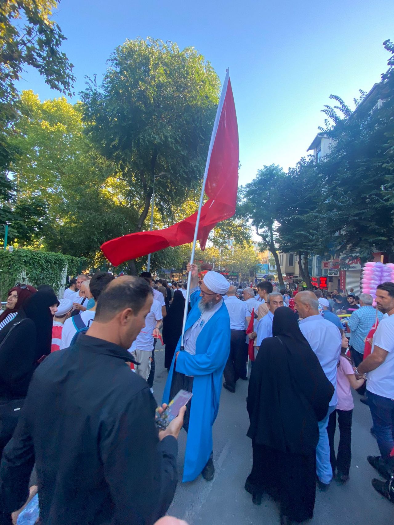 Superhaber Saraçhane'deki 15 Temmuz mitingine gitti: 'Tayyip dedeyi gördün mü oğlum!' 7