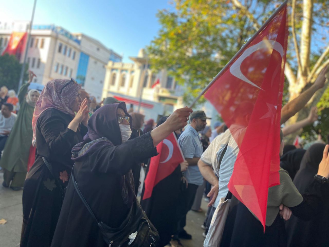 Superhaber Saraçhane'deki 15 Temmuz mitingine gitti: 'Tayyip dedeyi gördün mü oğlum!' 6
