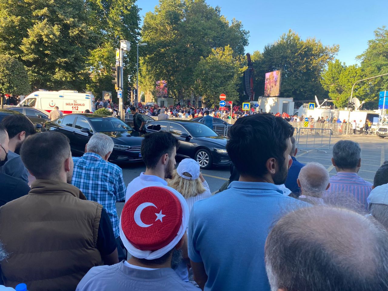 Superhaber Saraçhane'deki 15 Temmuz mitingine gitti: 'Tayyip dedeyi gördün mü oğlum!' 31