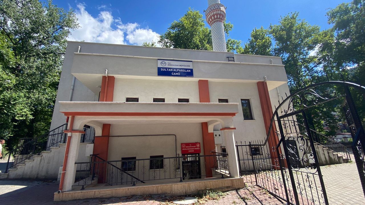 İmam düğüne gitti, cuma namazı kılınamadı! Müftülükten açıklama geldi 2