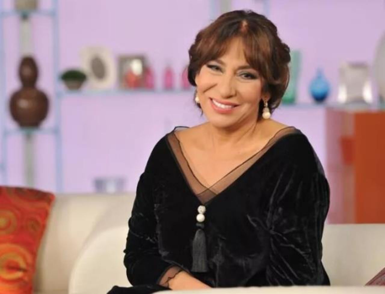 19 yaşındaki halini paylaşan Melek Baykal, güzelliğiyle göz kamaştırdı 1