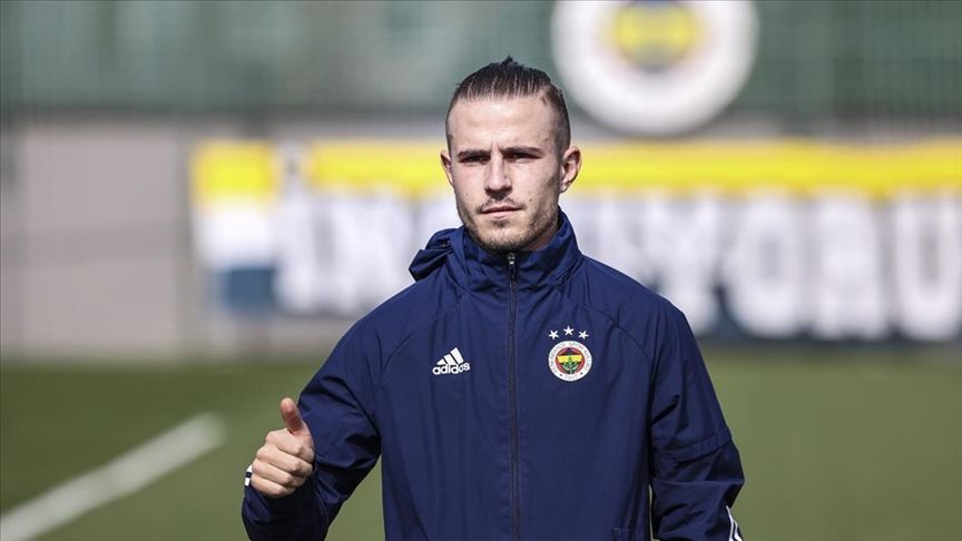 Acun Ilıcalı, Fenerbahçeli futbolcu Pelkas'ı sahibi olduğu Hull City'ye transfer ediyor! 1