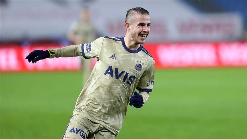 Acun Ilıcalı, Fenerbahçeli futbolcu Pelkas'ı sahibi olduğu Hull City'ye transfer ediyor! 2