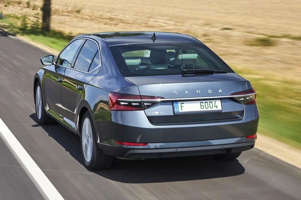 Skoda Bu Model İçin Servet İstiyor! Tüm Fiyatlar Alt Üst Oldu! 28
