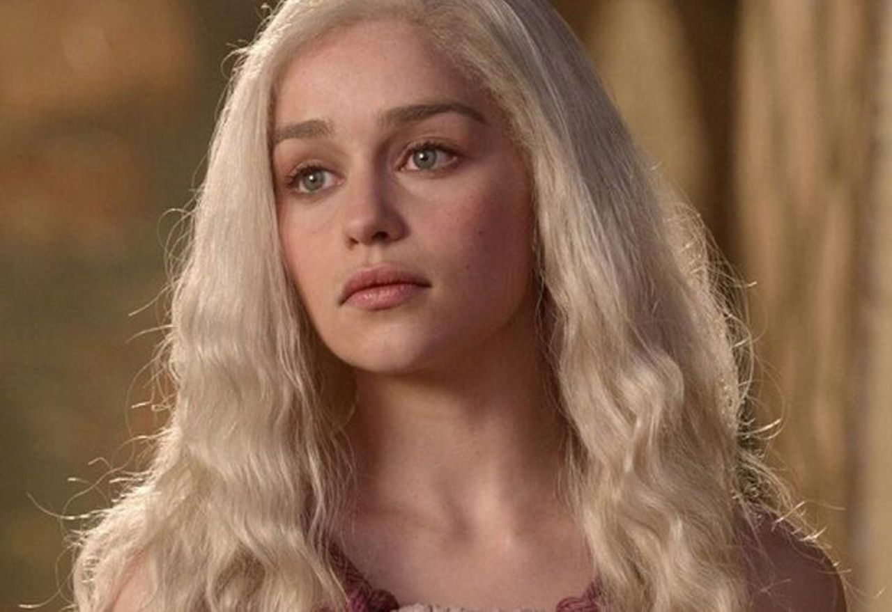 Game of Thrones’ın yıldızı Emilia Clarke, beyninin bir kısmını kaybettiğini açıkladı 1