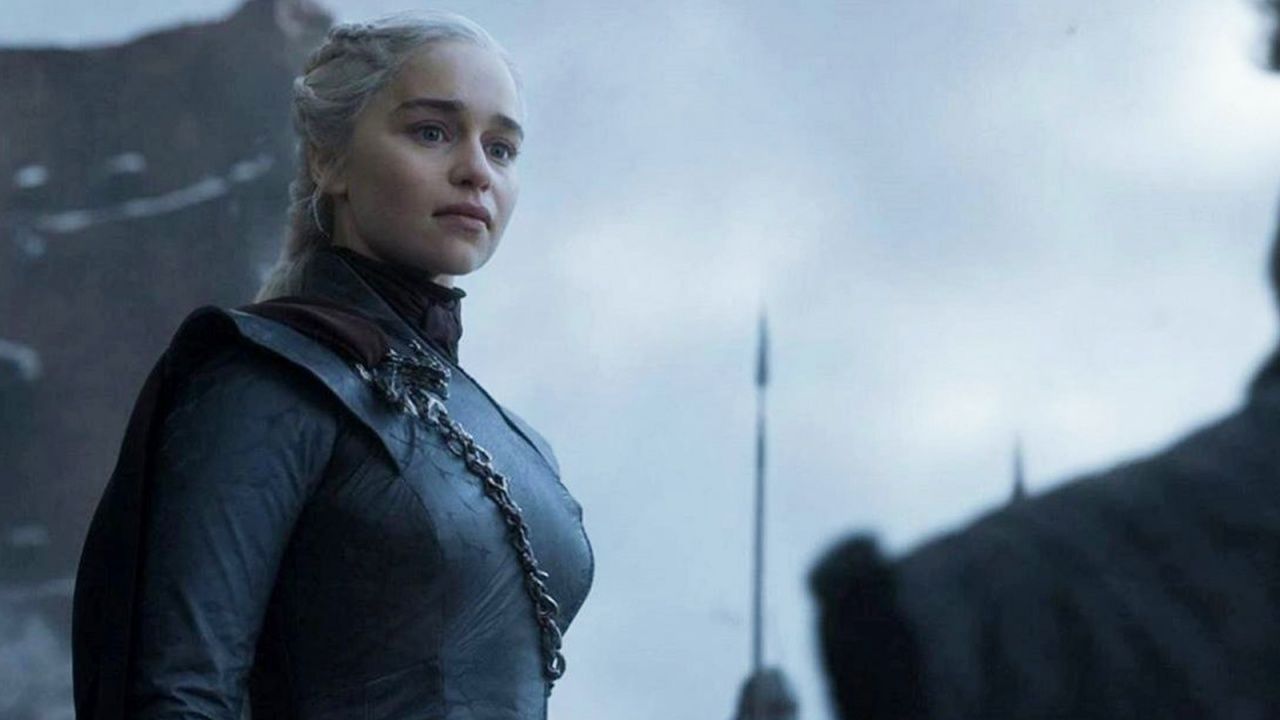 Game of Thrones’ın yıldızı Emilia Clarke, beyninin bir kısmını kaybettiğini açıkladı 6