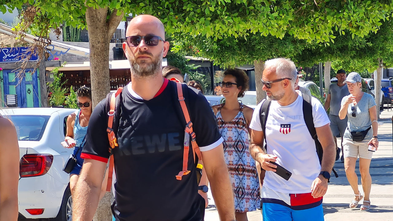 Bodrum'a yurt dışından 2 devasa gemi ile binlerce turist geldi 5