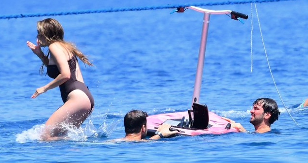 Eda Ece ile sevgilisi Buğrahan Tuncer, Marmaris tatilinde 5