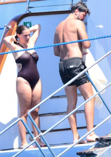 Eda Ece ile sevgilisi Buğrahan Tuncer, Marmaris tatilinde 2