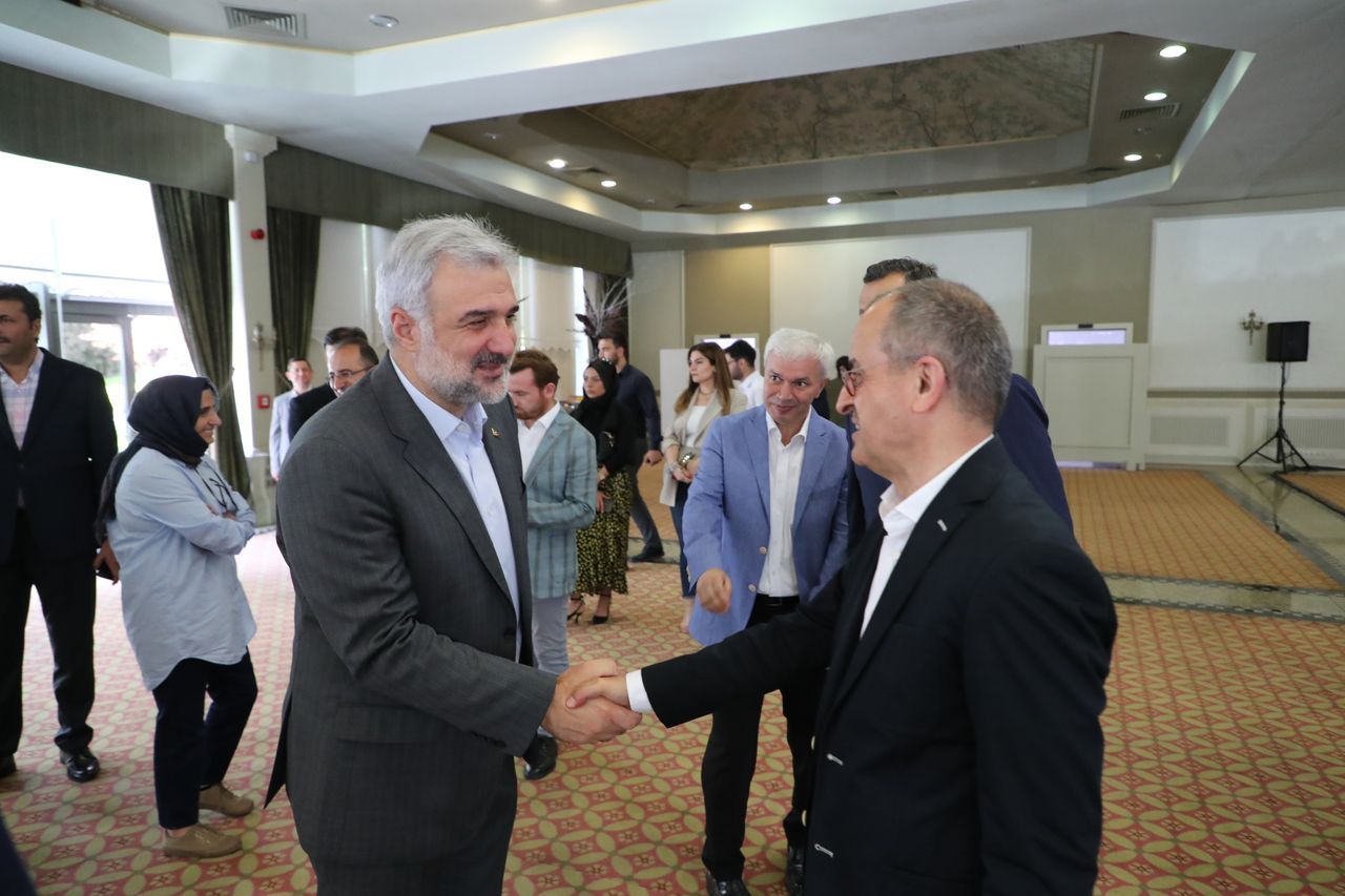 AK Parti, Yüz Yüze 100 Gün sloganı ile sahaya iniyor! İşte İstanbul planı 1