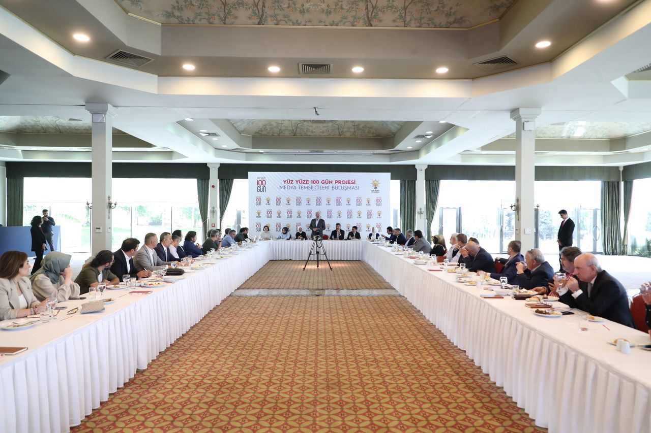 AK Parti, Yüz Yüze 100 Gün sloganı ile sahaya iniyor! İşte İstanbul planı 6