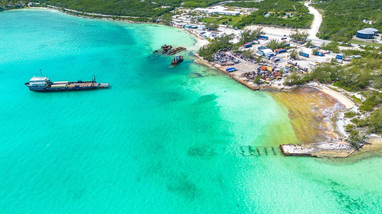 Bahamalar'da çevre felaketi! Denize 30 bin galon petrol sızdı 4