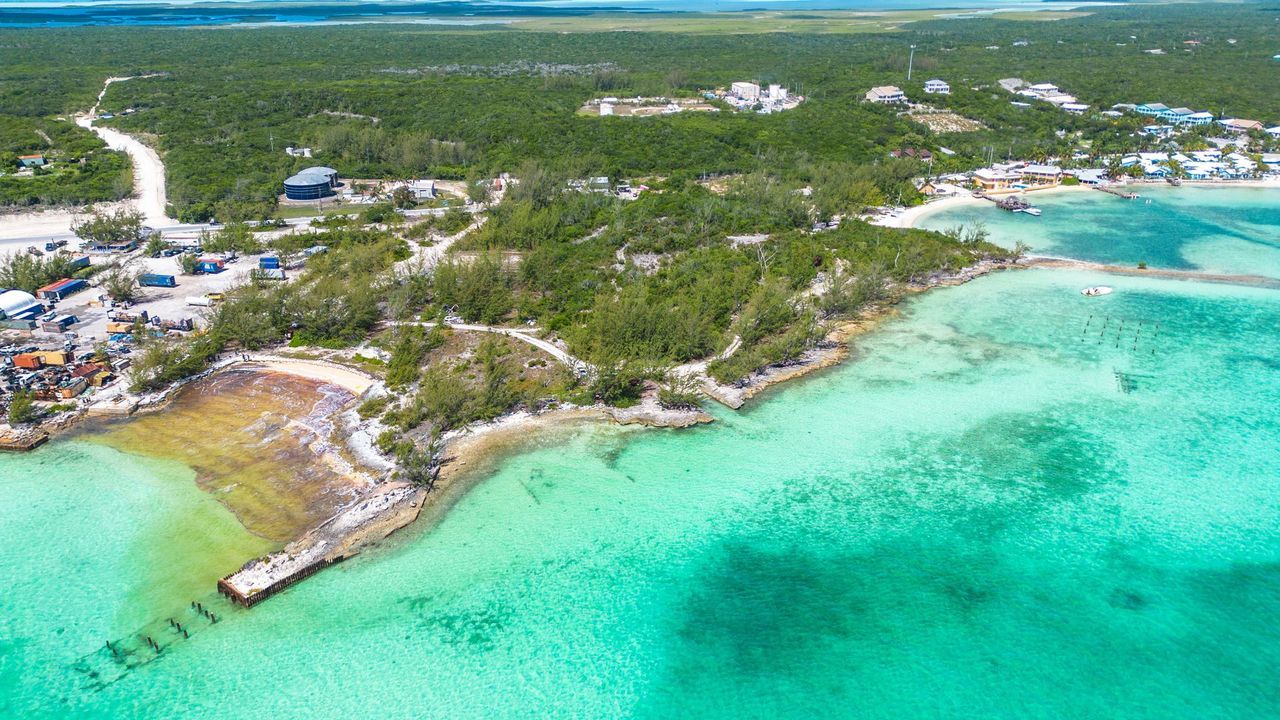 Bahamalar'da çevre felaketi! Denize 30 bin galon petrol sızdı 6