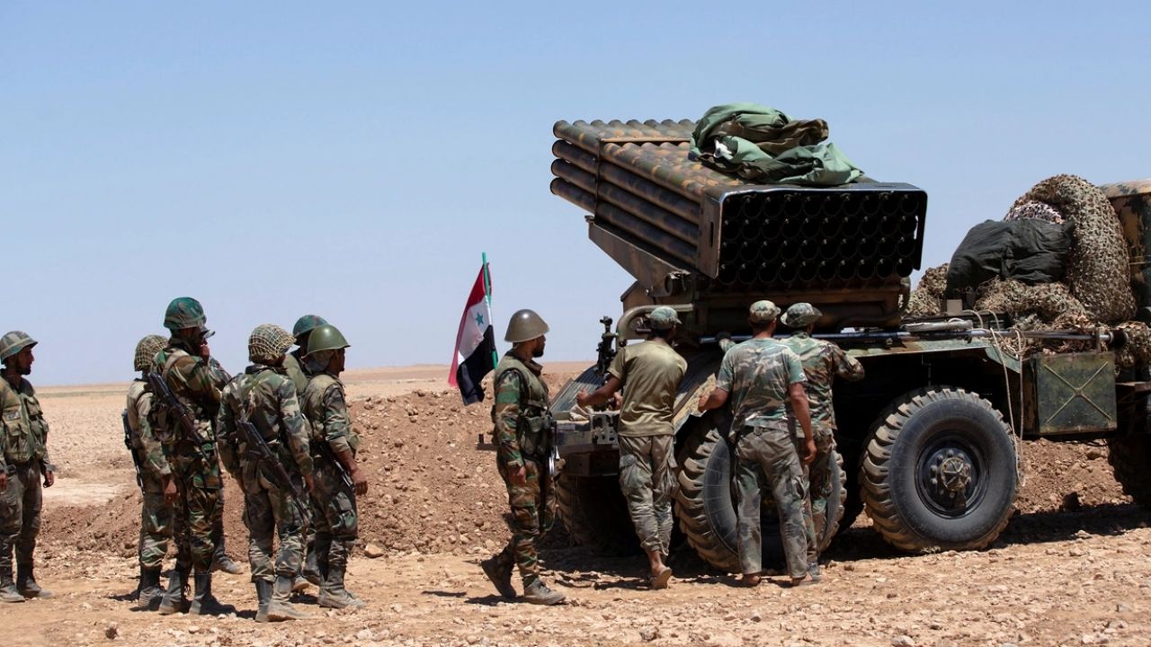 PKK/YPG ve rejim güçleri yan yana: Suriye'nin kuzeyine yaptıkları yığınak görüntülendi! 1