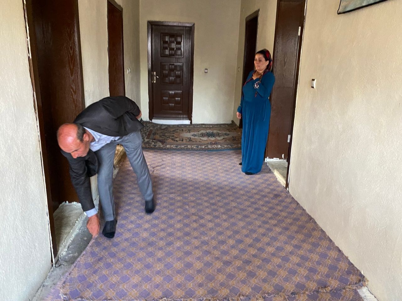Hakkari’de yılanlarların bastığı evde yaşam mücadelesi 4
