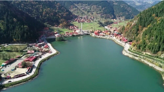 Uzungöl'de bungalov evlerin geceliği 300 doları aştı: Genelde Körfez ülkelerinden geliyorlar 1