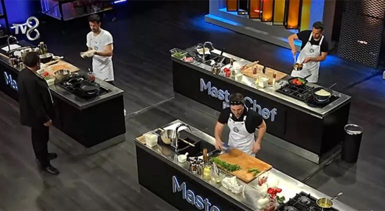 MasterChef'te duygusal anlar! 'Babamın ruhuna gitsin' 2
