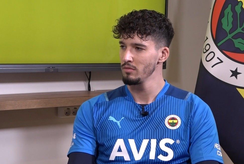 Fenerbahçe'nin milli kalecisi Altay Bayındır, Napoli'nin transfer listesine girdi 1