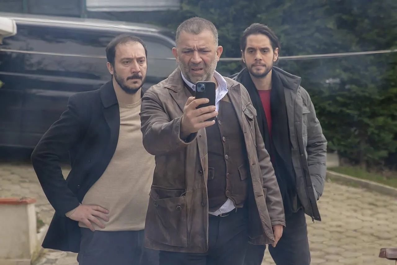 Arka Sokaklar dizisinde başrol depremi yaşanıyor! 6