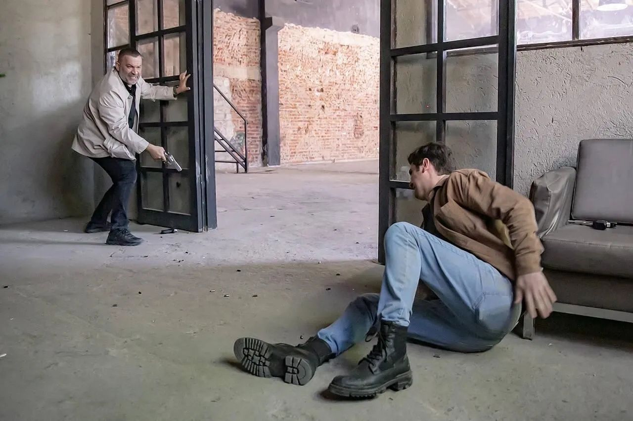 Arka Sokaklar dizisinde başrol depremi yaşanıyor! 12