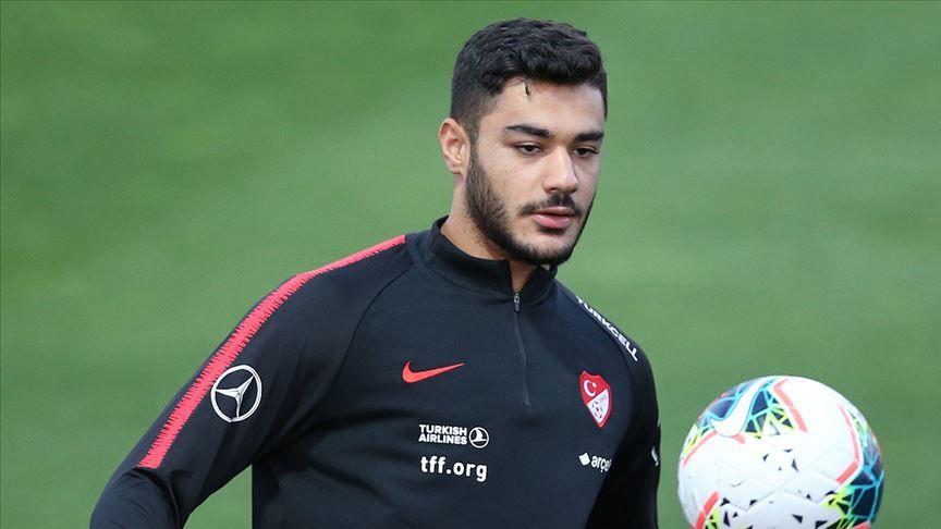 Galatasaray milli futbolcu Ozan Kabak için 350 bin Euro yetiştirme bedeli alacak 4