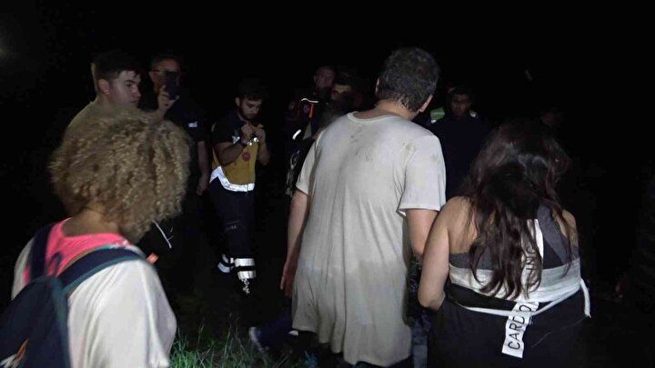 İzinsiz girip mahsur kaldılar! 9 saat sonra kurtarıldılar... Aralarında hakim ve savcılar da var... 6