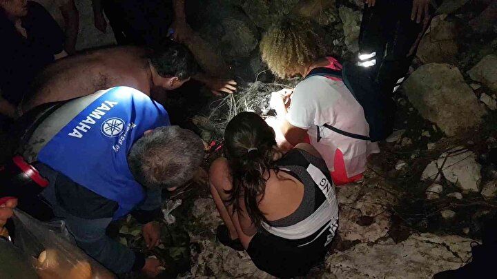 İzinsiz girip mahsur kaldılar! 9 saat sonra kurtarıldılar... Aralarında hakim ve savcılar da var... 2