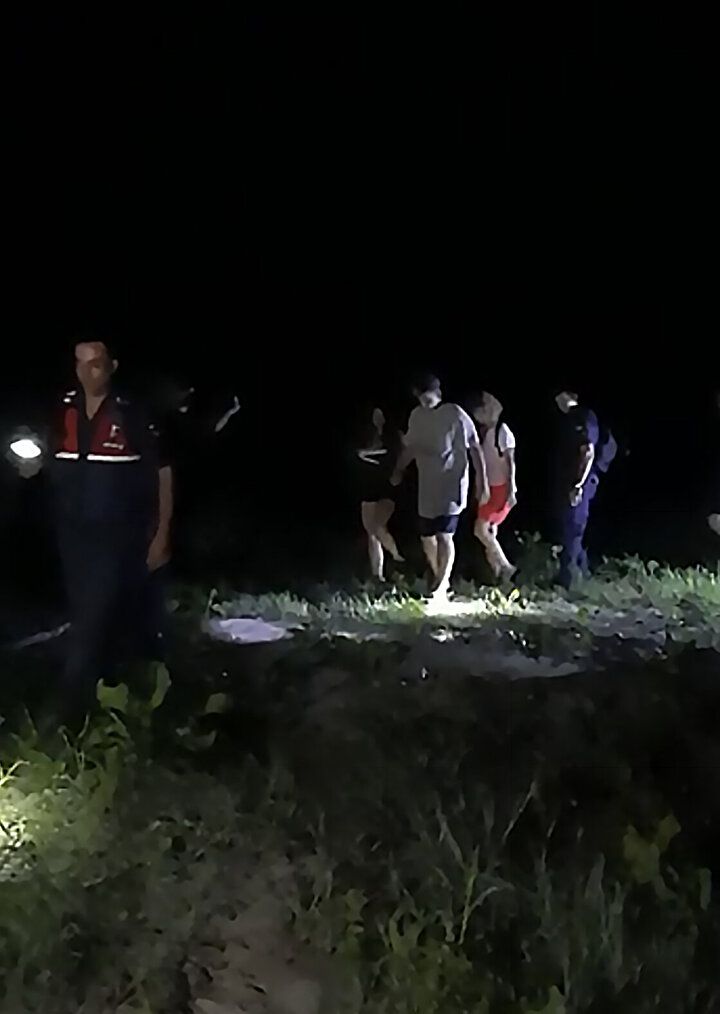İzinsiz girip mahsur kaldılar! 9 saat sonra kurtarıldılar... Aralarında hakim ve savcılar da var... 7