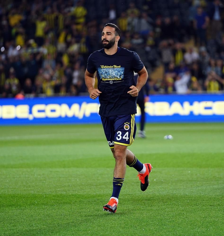 Eski Fenerbahçeli Adil Rami'den Teknik Direktör Ersun Yanal'a olay sözler 9