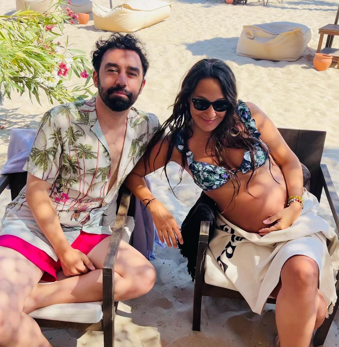 Doğum için gün sayan Gupse Özay'dan karnı burnunda yeni pozlar... Hamilelik karelerine beğeni yağdı 4