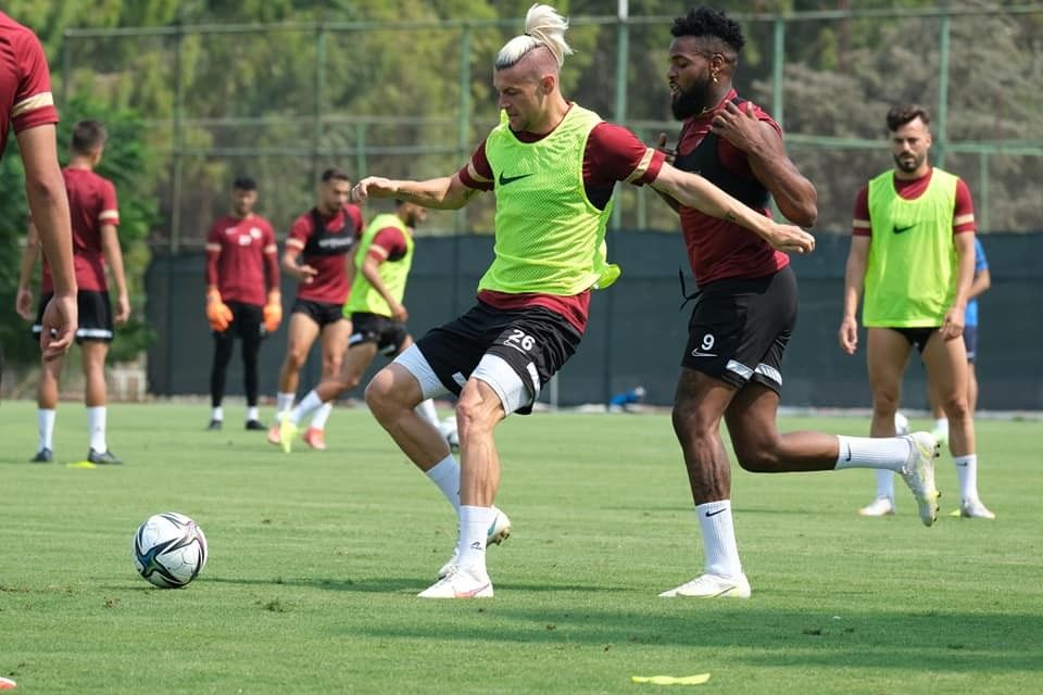 Fenerbahçe forvete tanıdık ismi getiriyor! Teknik Direktör Jorge Jesus onay verdi 7