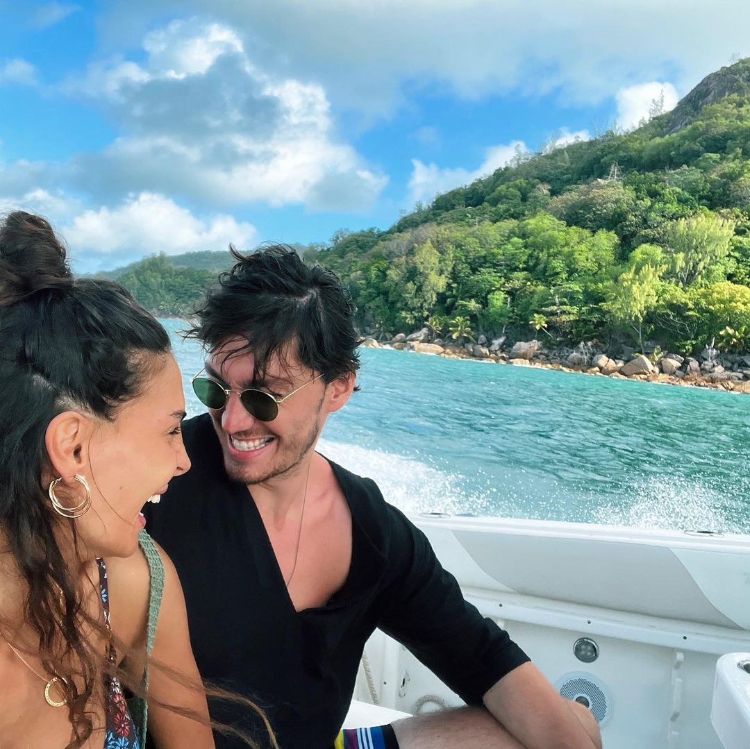 Ebru Şahin ile Cedi Osman'ın balayı tatili devam ediyor... Soluğu Seyşeller'de aldılar 5