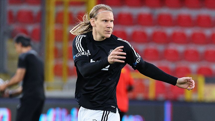 Beşiktaş'la sözleşmesi bittikten sonra ayrılan Vida'nın yeni adresi belli oldu 2