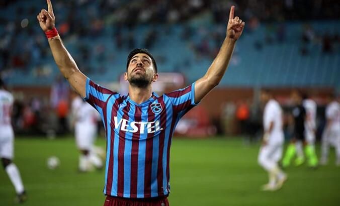 Trabzonsporlu yıldız futbolcu Anastasios Bakasetas ayrılığın eşiğinde 4