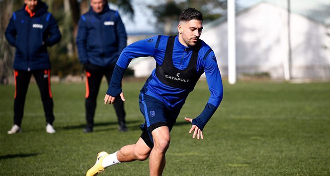 Trabzonsporlu yıldız futbolcu Anastasios Bakasetas ayrılığın eşiğinde 6
