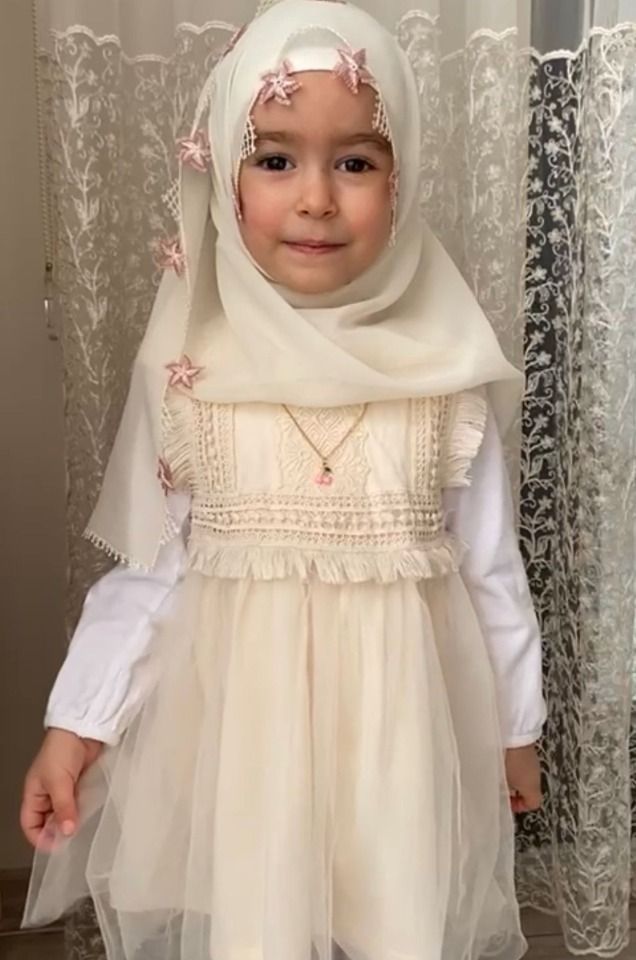 Kazadan 2 dakika önce video paylaşmışlardı... Bolu'daki feci kazada anne ve babasından sonra minik Ahsen'den de acı haber! 4