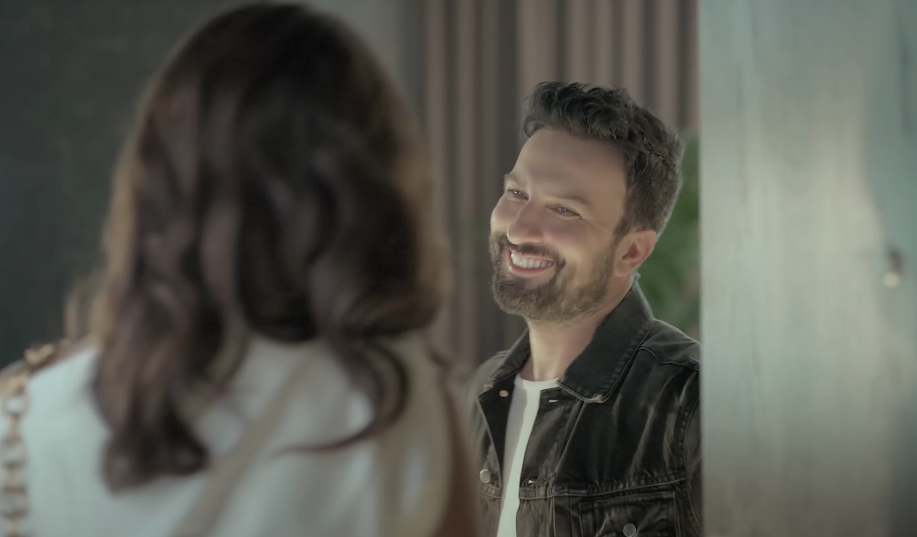 Herkes Pınar Tevetoğlu'na benzetmişti... Tarkan'ın klibindeki güzelin kimliği belli oldu 5