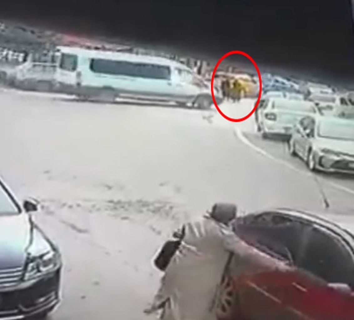 Minibüsle ezdiği eşini, araçtan inip tekmelemişti! Cani kocanın cezası belli oldu 4