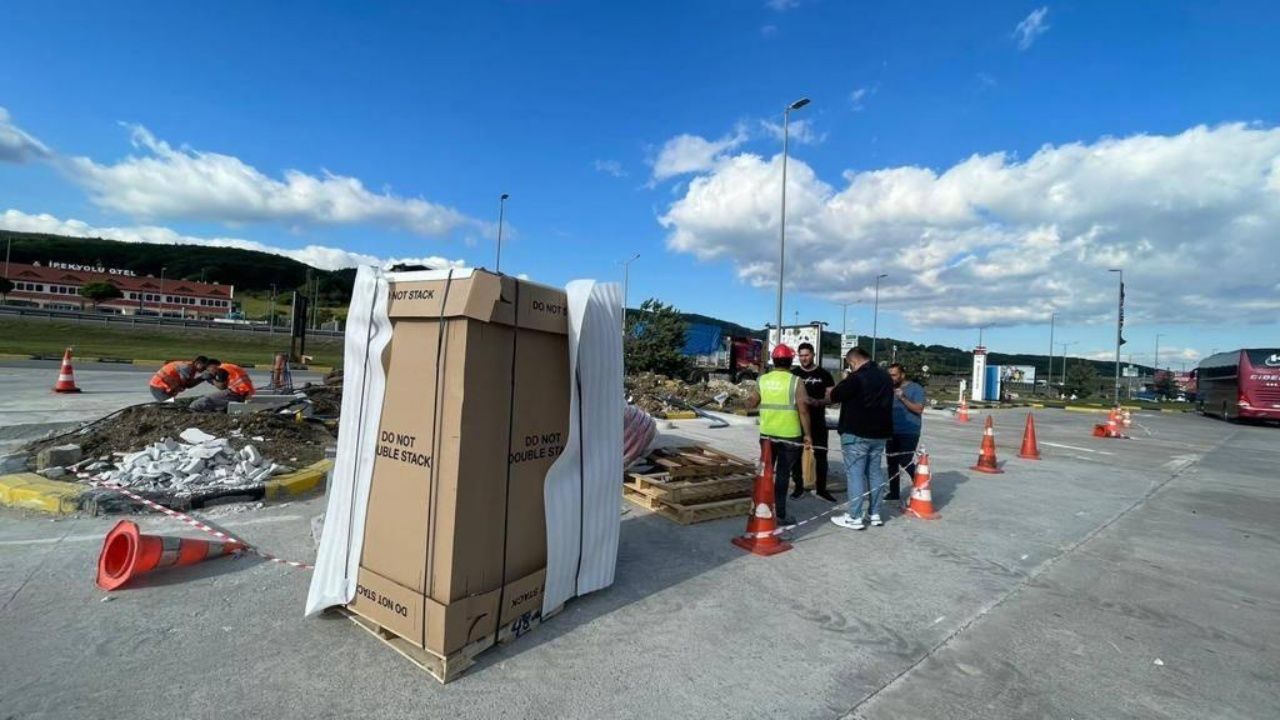 Tesla, Türkiye’de hızlı şarj istasyonu kuracağı 9 ili belirledi! 3